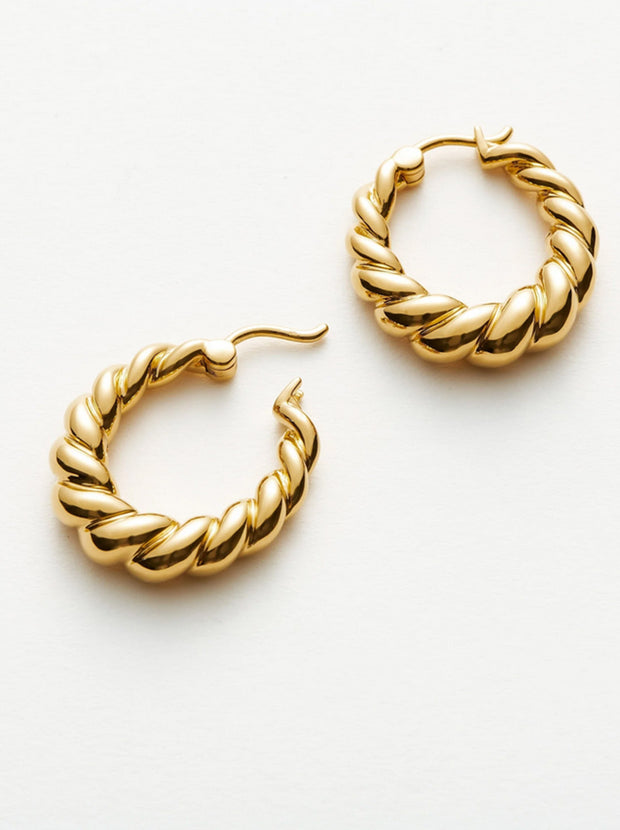 Twisted Tidal Medium Hoop Earrings - Gold